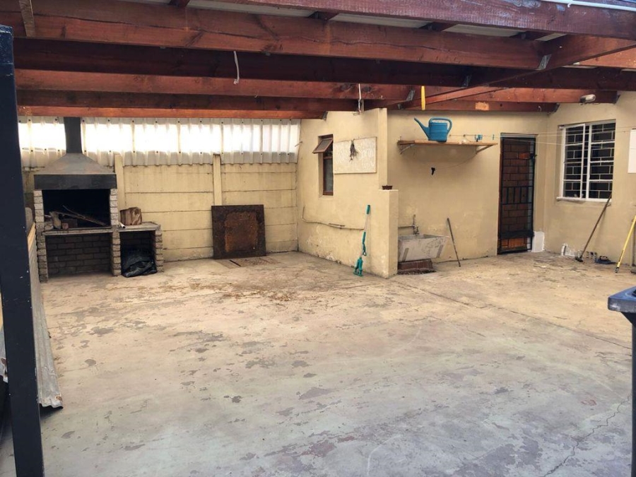 2 Bedroom Property for Sale in Brooklyn Western Cape